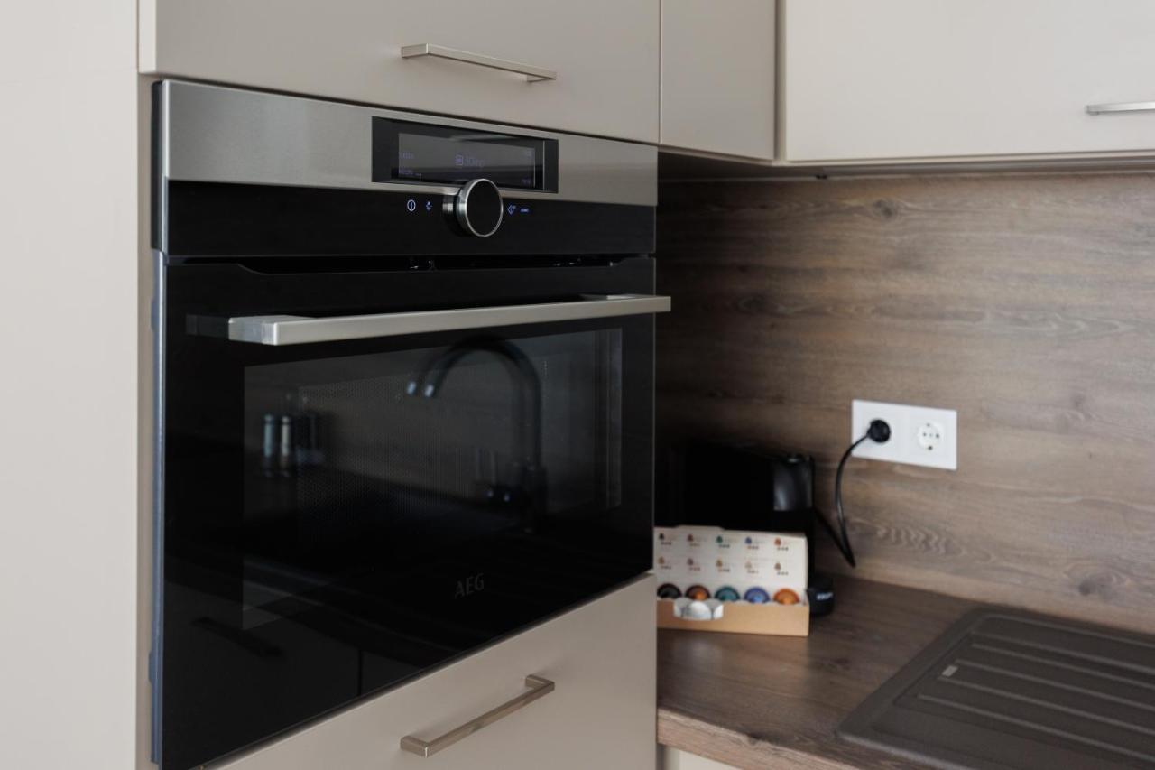 Villa Bauhaus Wellness Apartman Siófok Exteriör bild