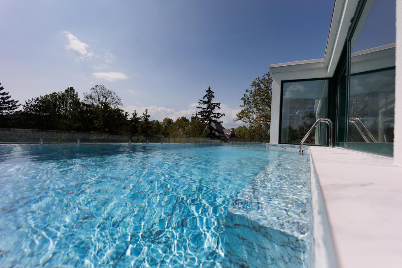 Villa Bauhaus Wellness Apartman Siófok Exteriör bild